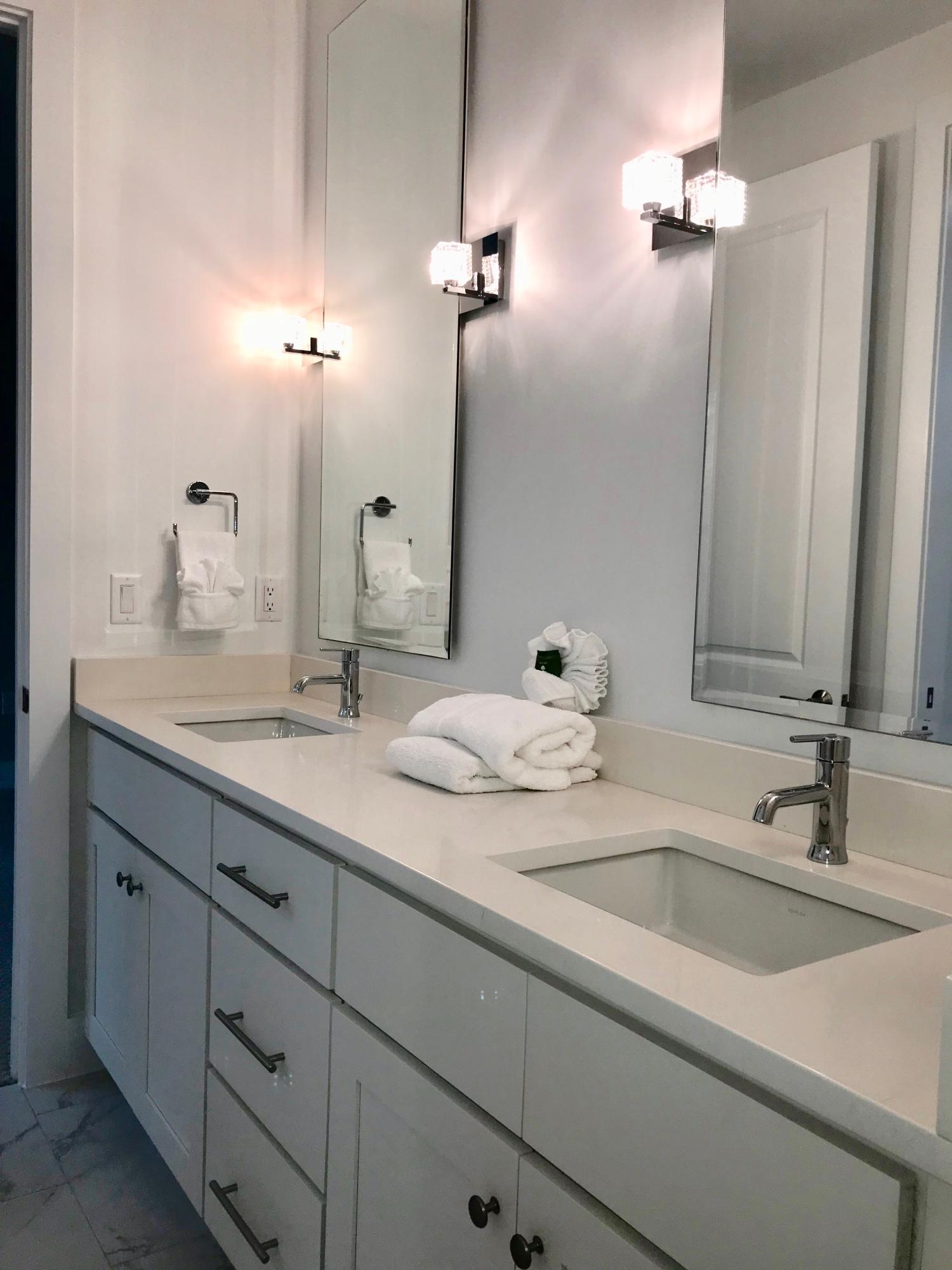 MONARCH ESTATES - Residential