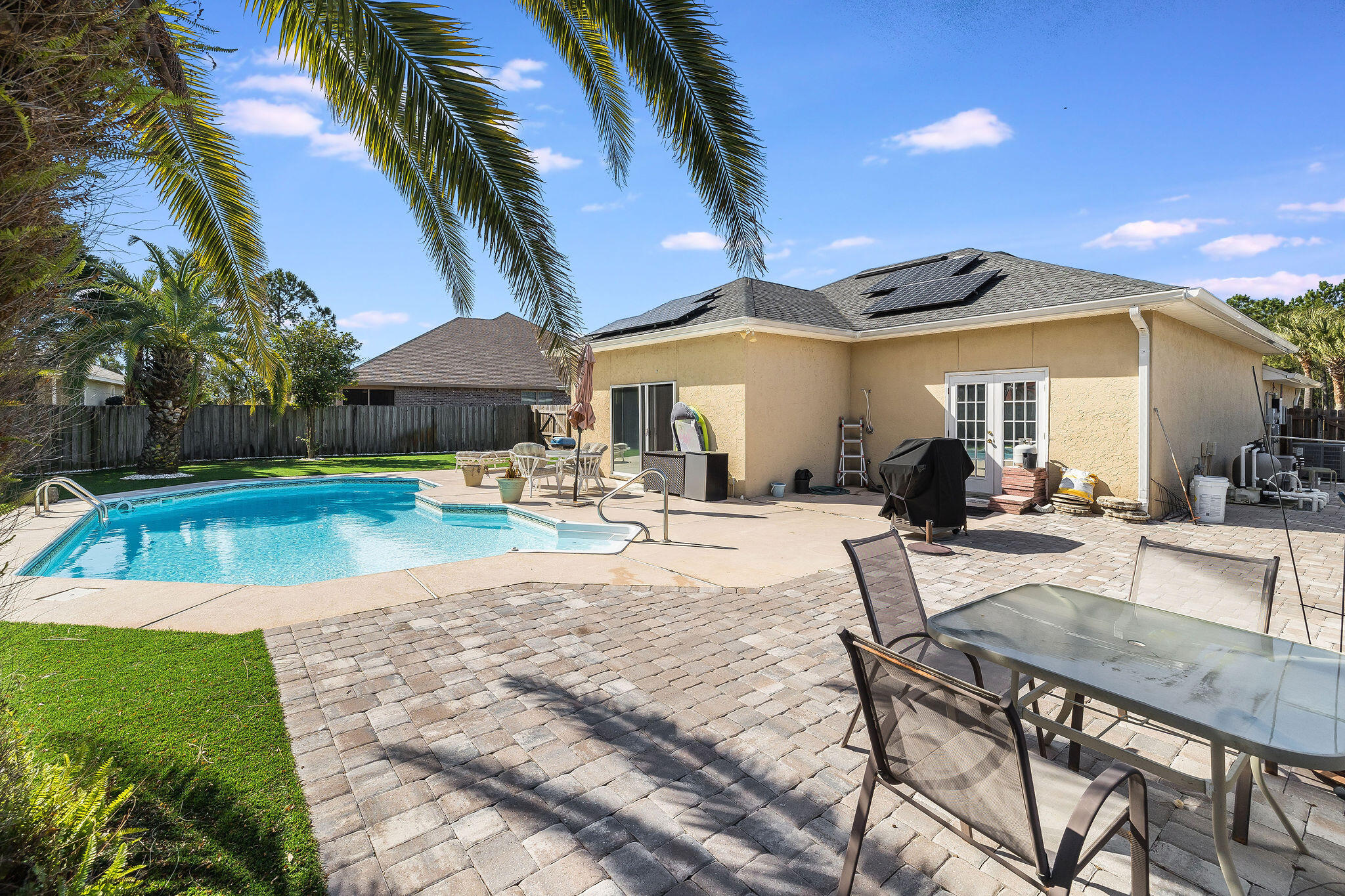 FLAMINGO VILLAGE aka EMERALD WALK - Residential