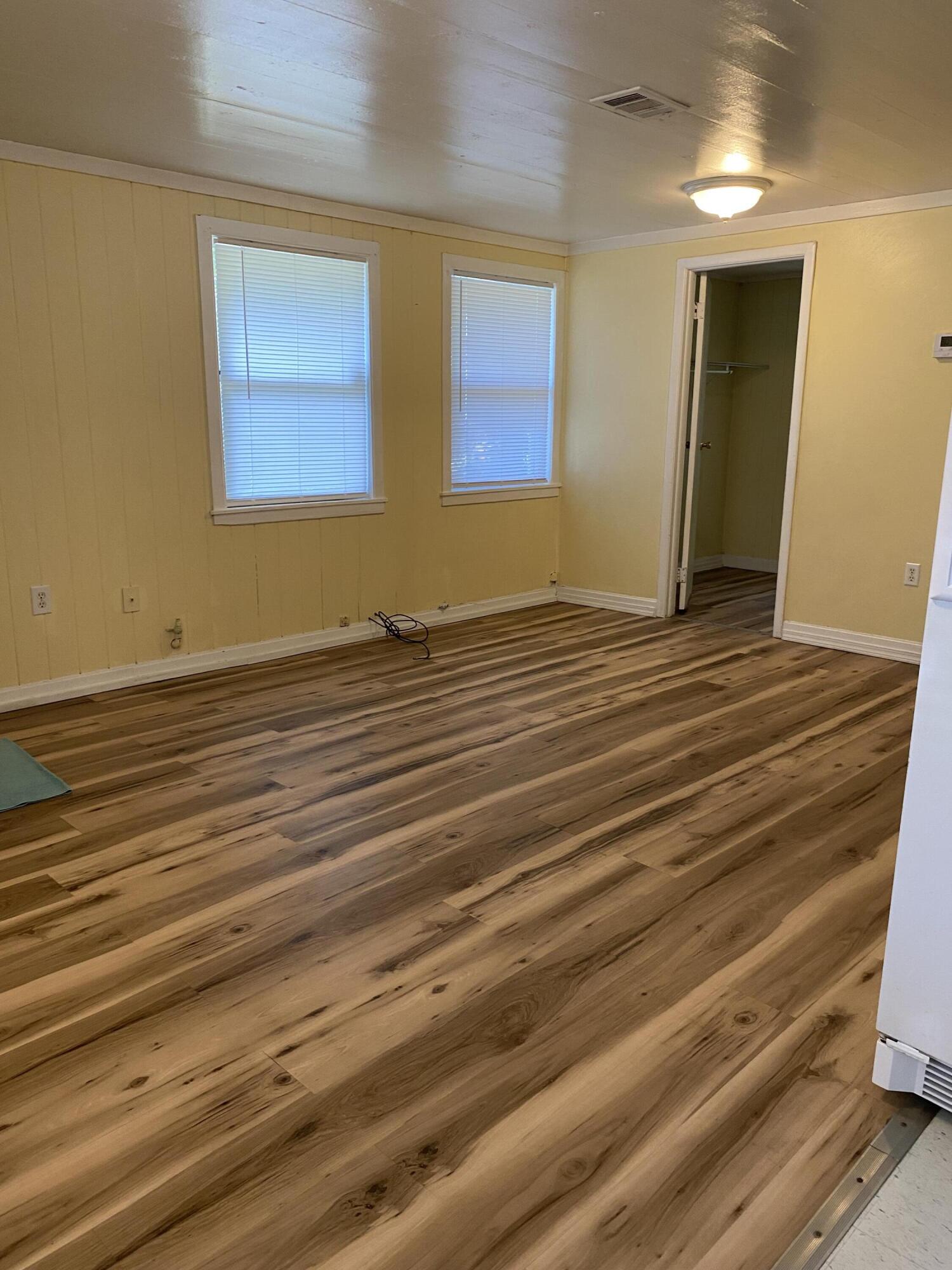 CRESTVIEW - Residential Lease