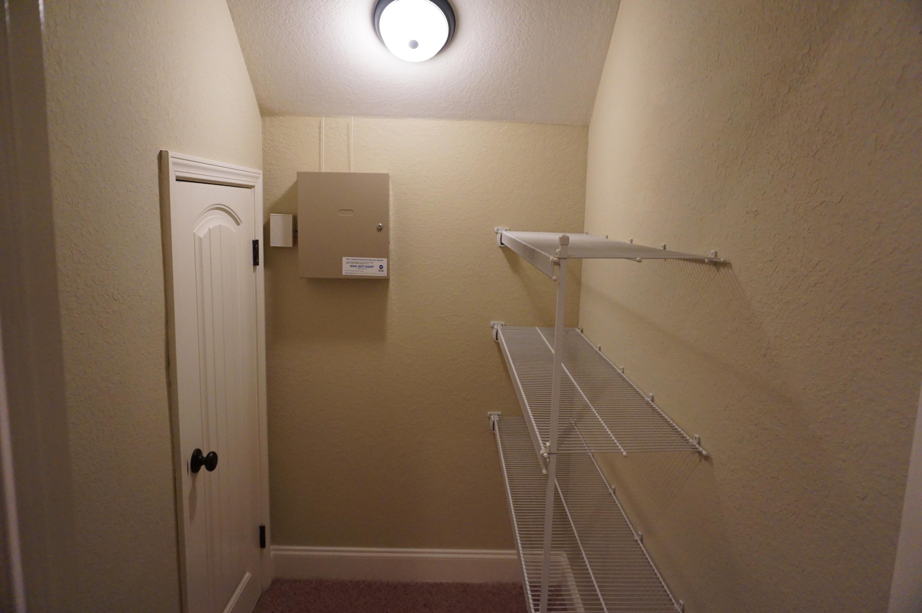 DUGGAN POND ESTATES - Residential Lease