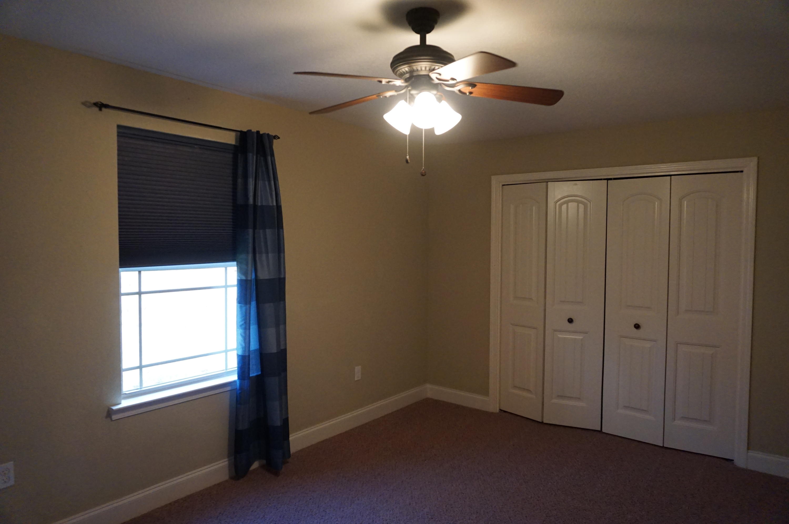 DUGGAN POND ESTATES - Residential Lease