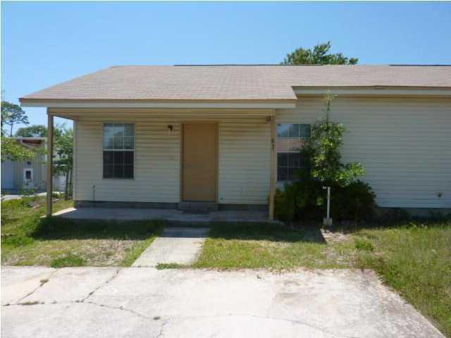 Cute Two bedroom west of Hurlburt Field.  Fenced backyard, washer and dryer connection, new kitchen cabinets and fresh paint through out.
Call office for a showing today!