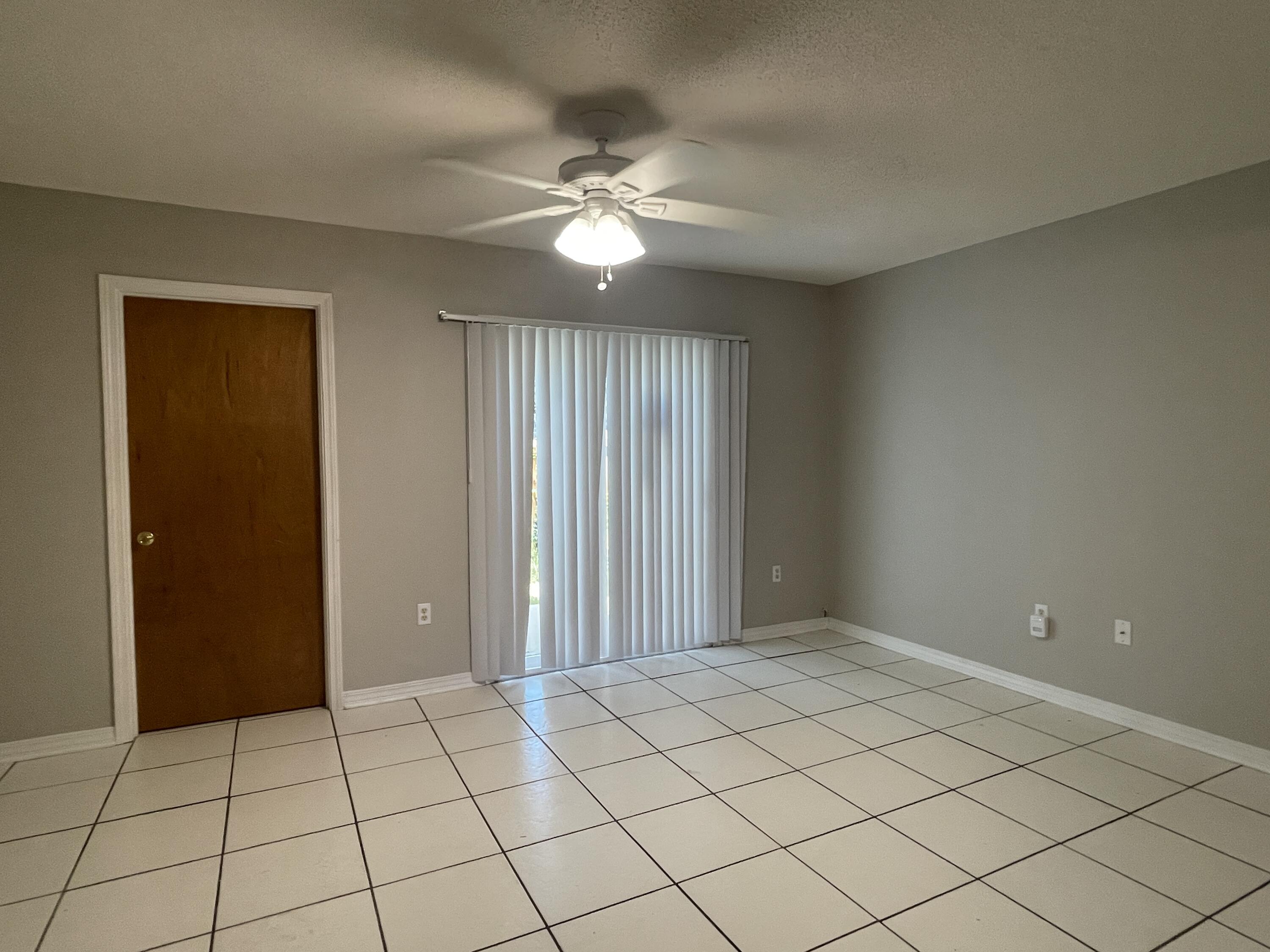 FOREST OAKS PH 1 - Residential Lease