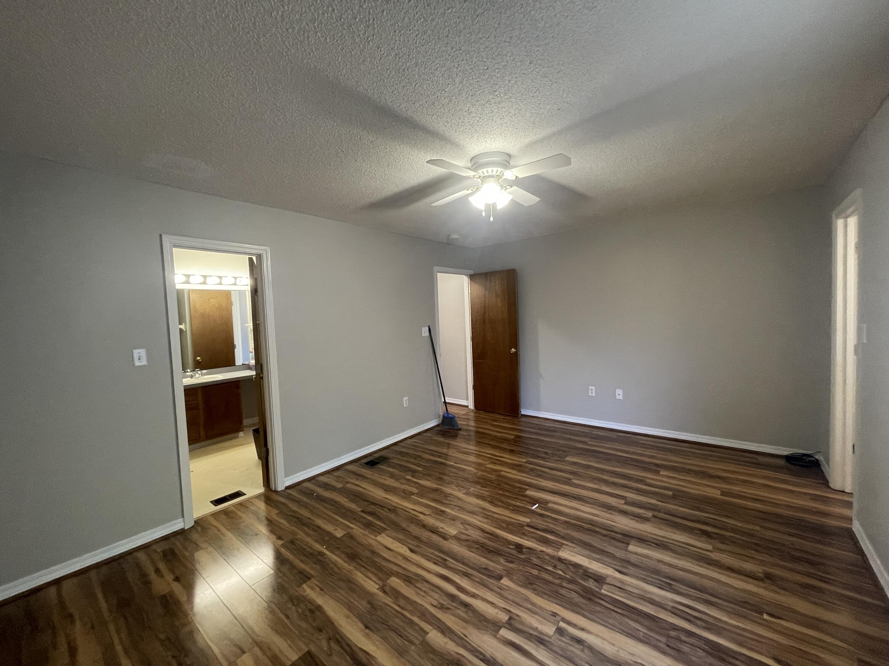 FOREST OAKS PH 1 - Residential Lease