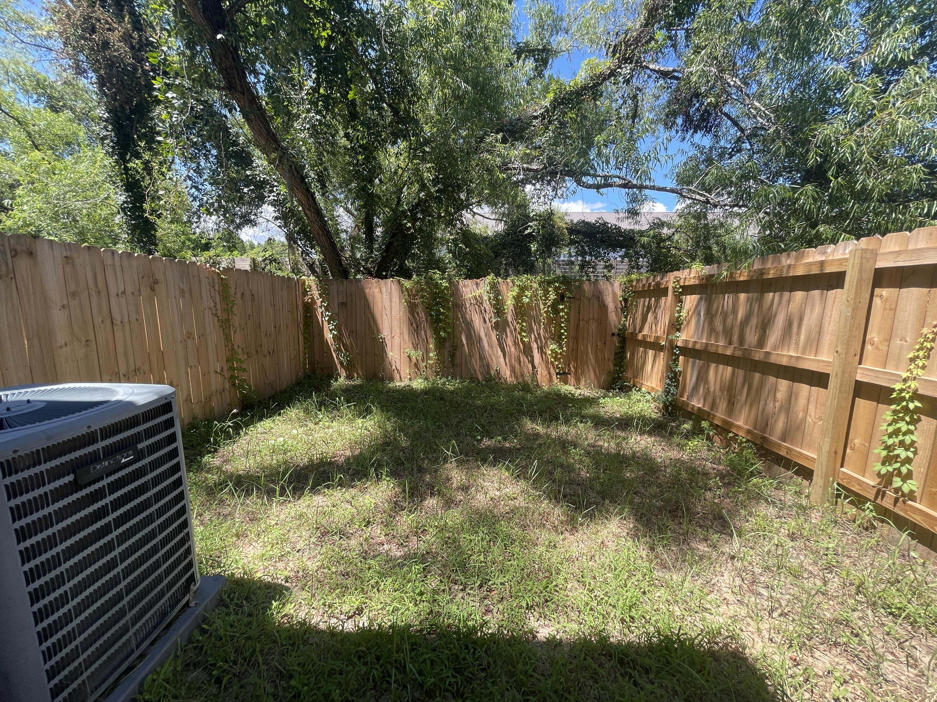 FOREST OAKS PH 1 - Residential Lease