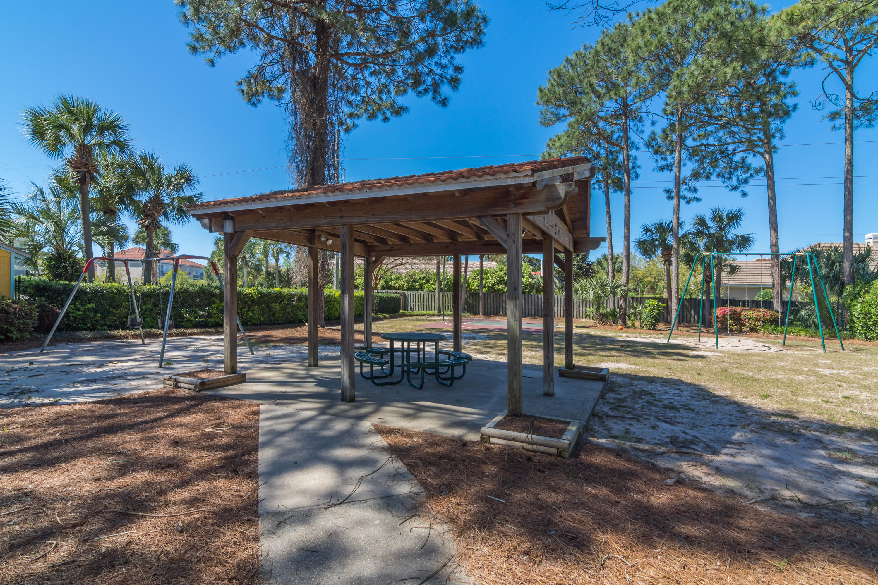 EMERALD LAKES PH 2 - Residential