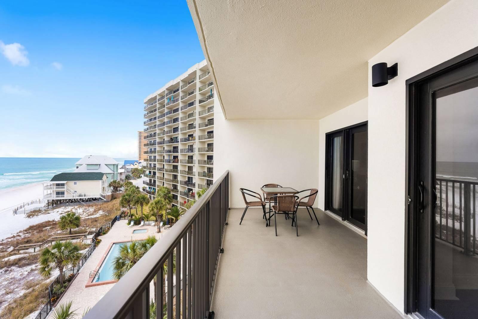 The Commodore - Residential