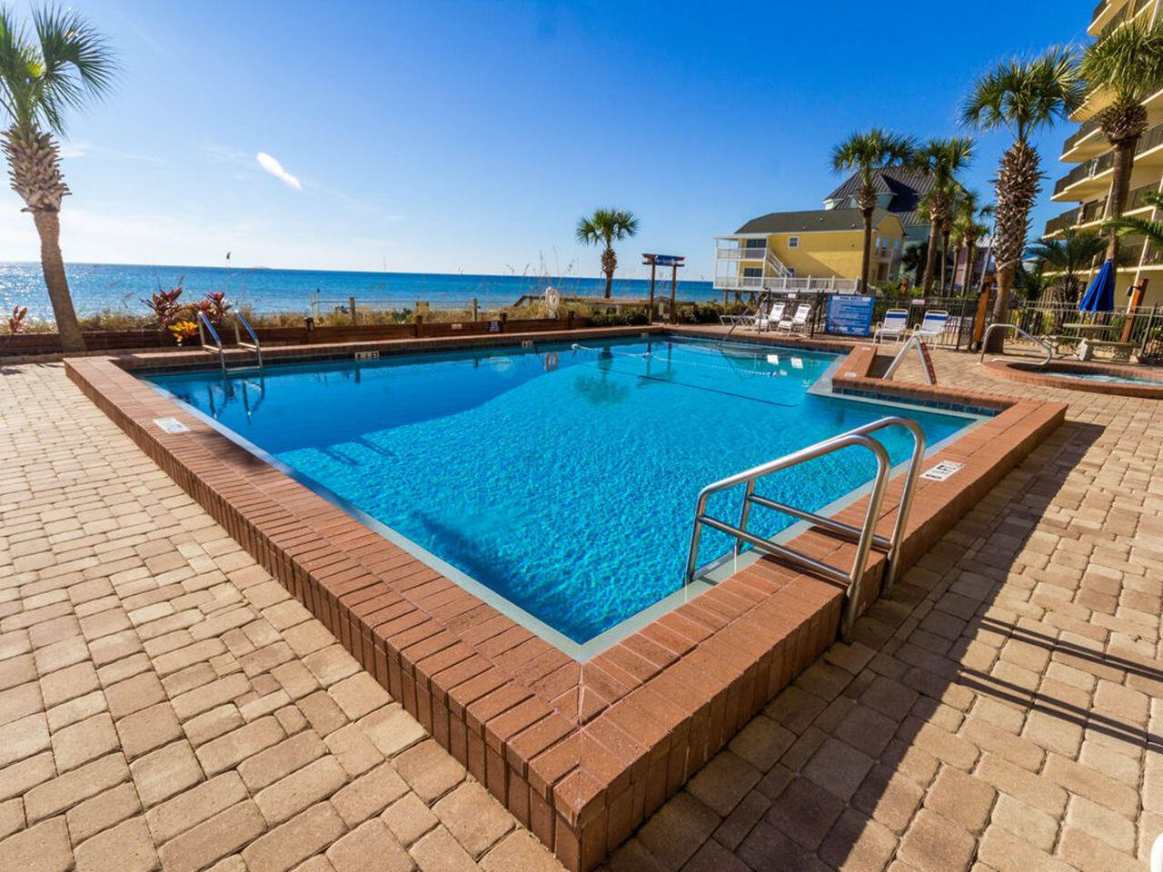 The Commodore - Residential