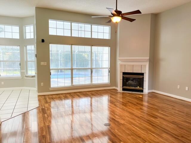 ROYAL OAKS - Residential Lease