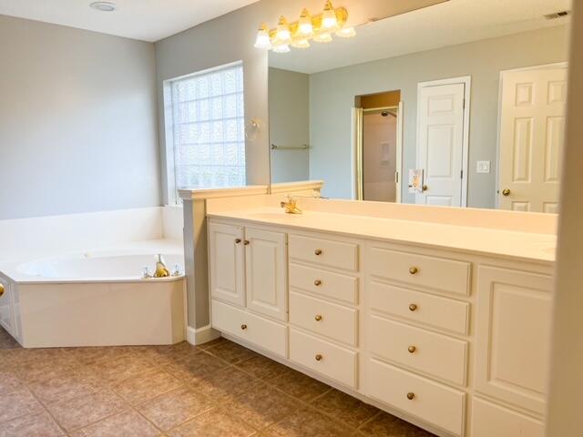 ROYAL OAKS - Residential Lease