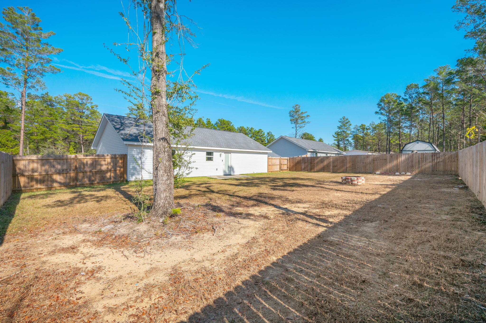 OAKWOOD HILLS UNIT 3 - Residential Lease