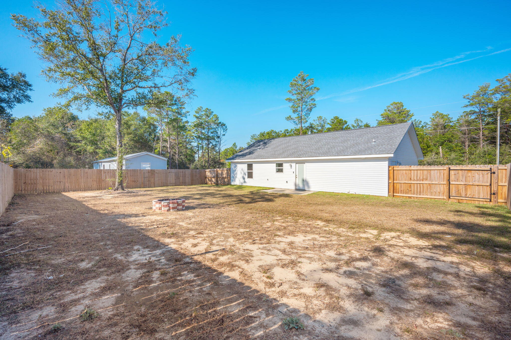 OAKWOOD HILLS UNIT 3 - Residential Lease