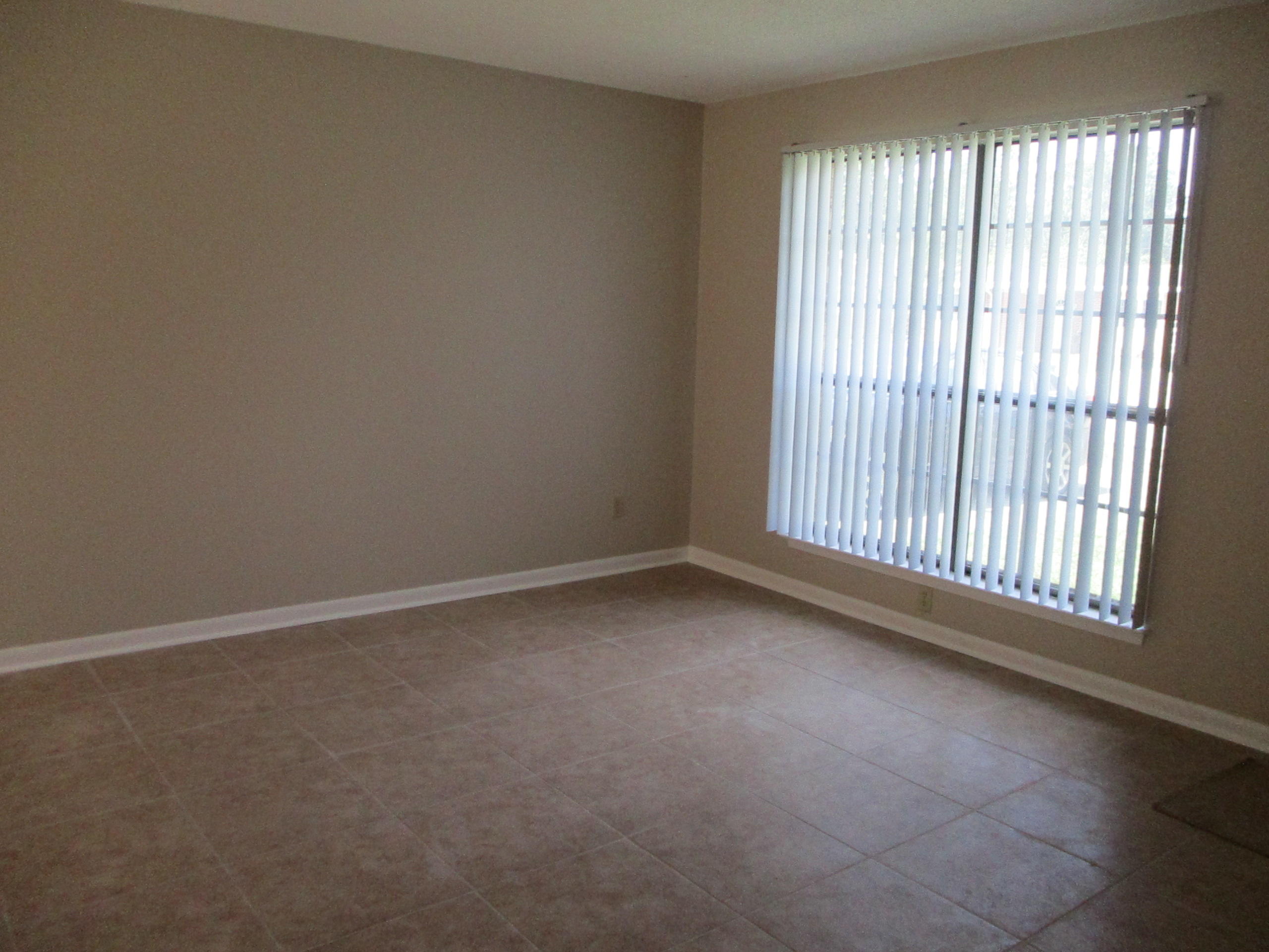 PINE MEADOWS - Residential Lease