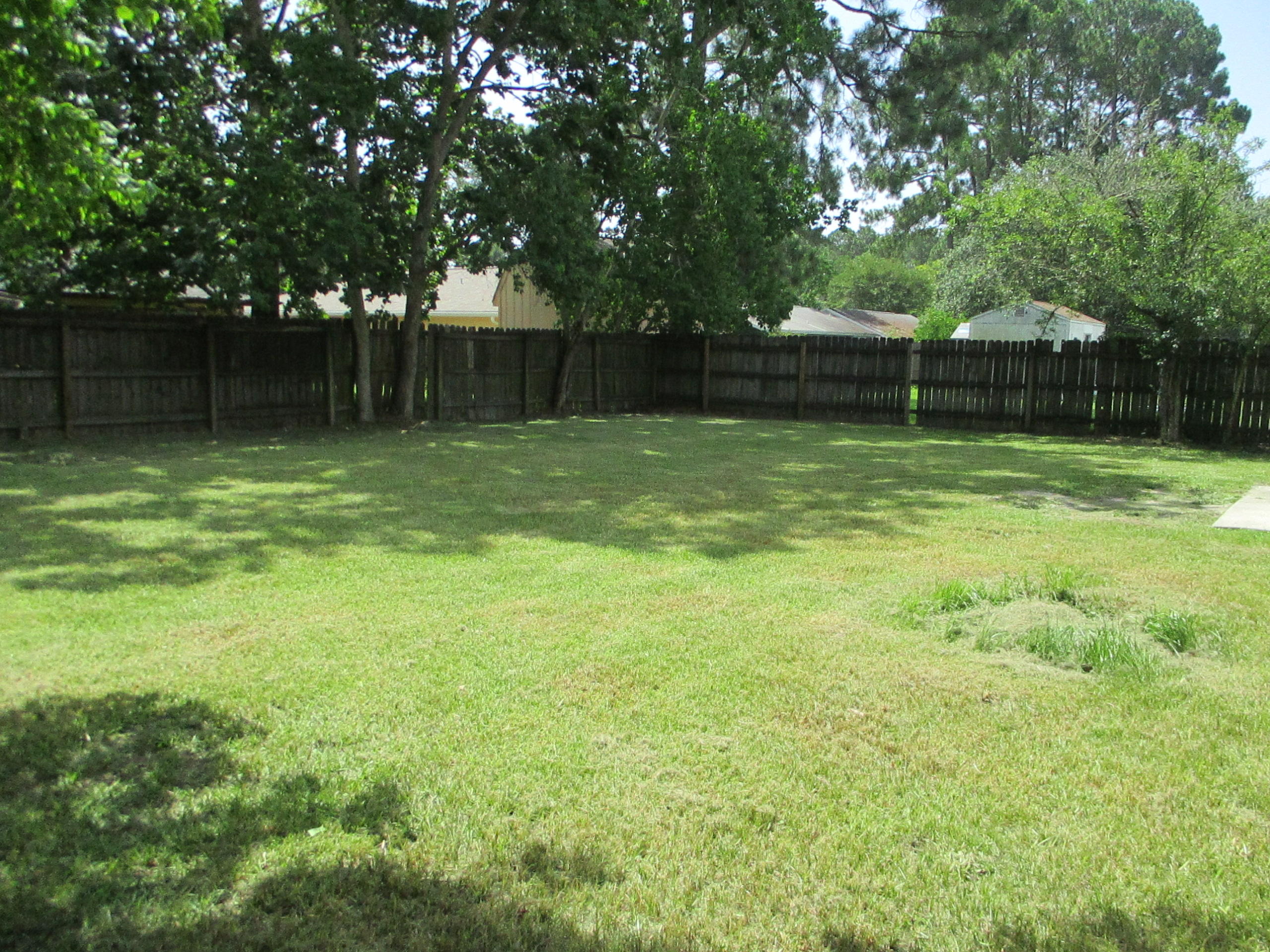PINE MEADOWS - Residential Lease