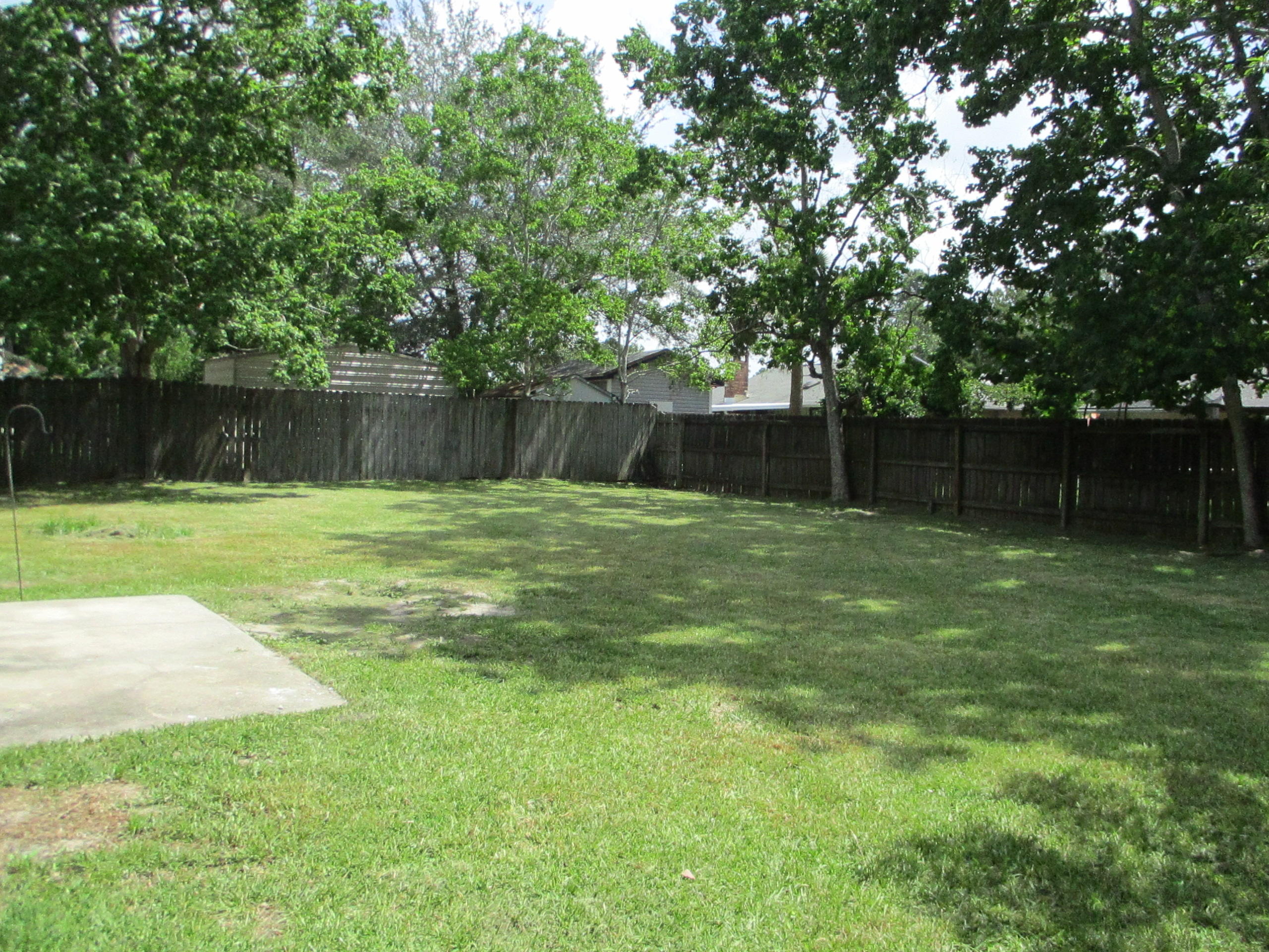 PINE MEADOWS - Residential Lease