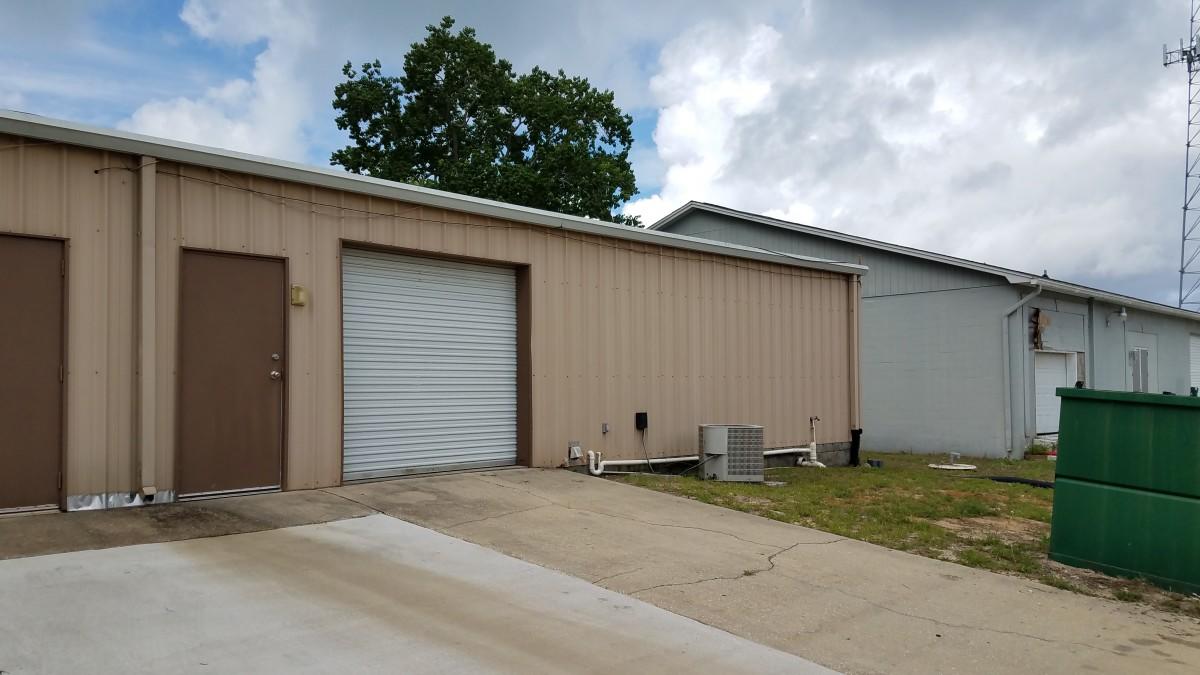 1st Space, 2400 Sq ft - Flex Space Warehouse and Front Office
12 Commerce Drive, Suite A, Destin, FL 32551. Office space up front with front walk through door entrance.
Warehouse space in back with full bath and 8 foot row-up and walk through back doors. Unit is insulated and has heating & air conditioning. Electricity/Power 220v Single Phase
Water/Sewer/Trash/Grounds = Part of
2nd Space, 12 Commerce Drive, Unit E, Destin, FL 32551, A 1200 square foot flex space combination both office and warehouse. Office space in front of building with walk through front door entrance.Warehouse space in back with half bath and 8 foot row-up and walk through back doors.
Unit is insulated and has heating & air conditioning. Electricity/Power 220v Single Phase Water/Sewer/Trash/Grounds = Part of