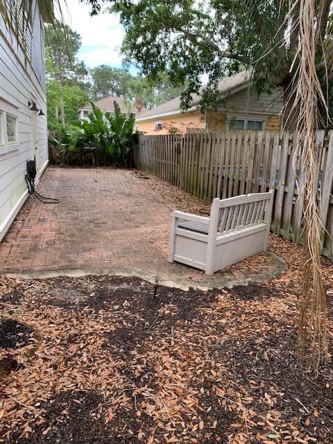 MACK BAYOU ESTATES - Residential Lease