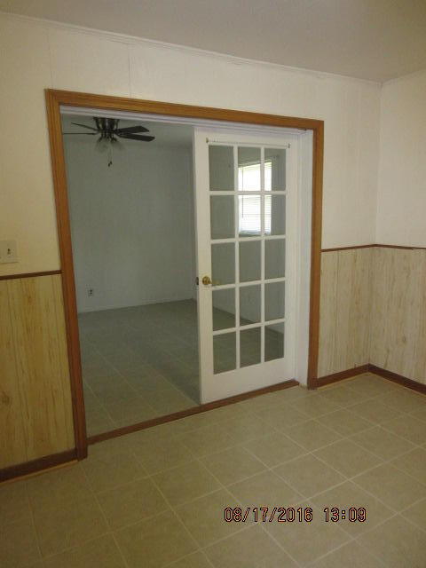BAYOU WOODS - Residential Lease