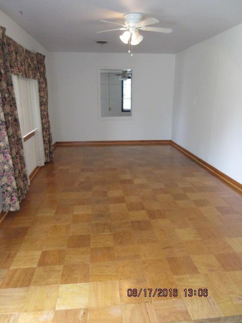 BAYOU WOODS - Residential Lease