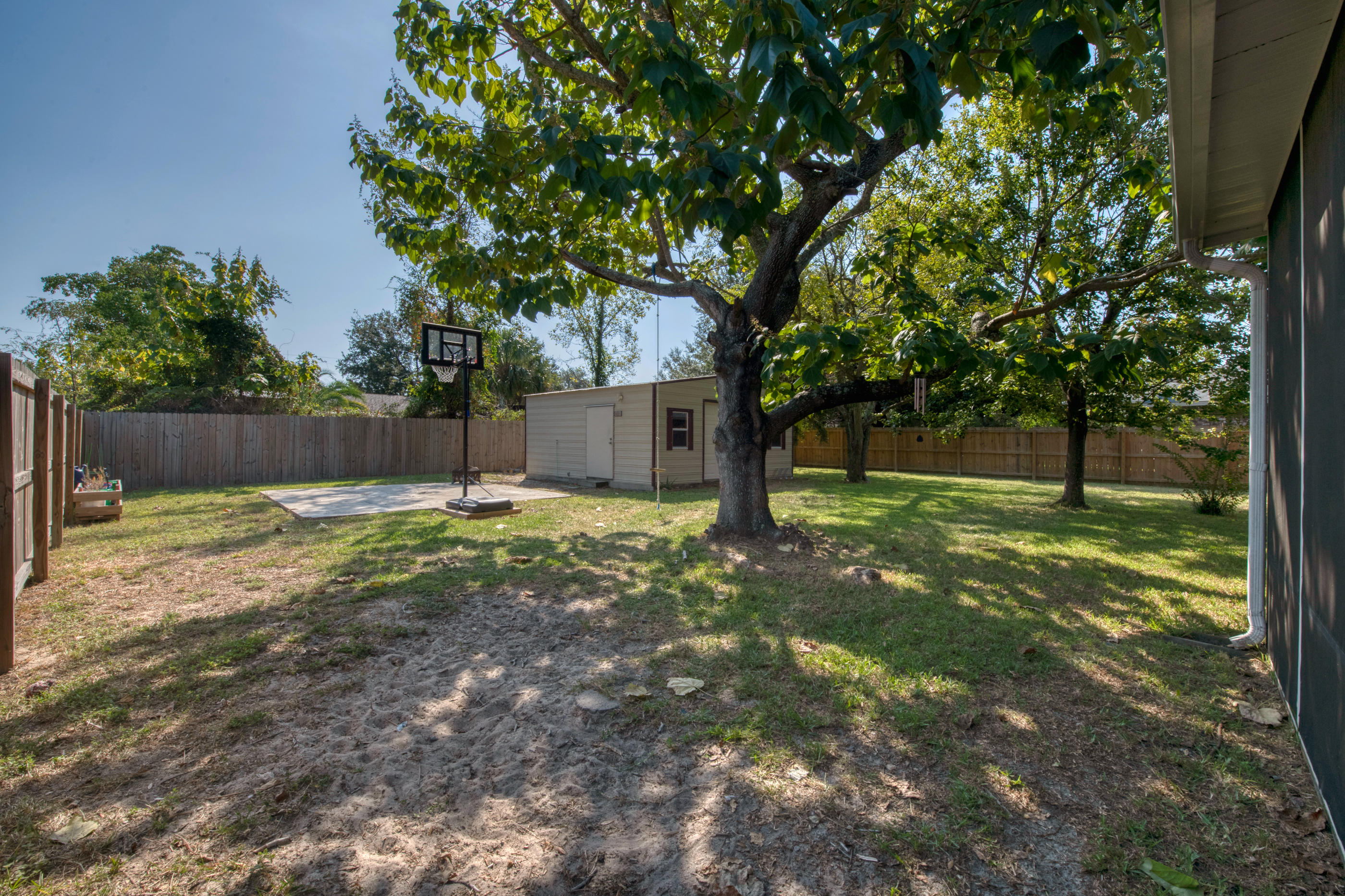 WYNNEHAVEN BEACH ESTATES - Residential
