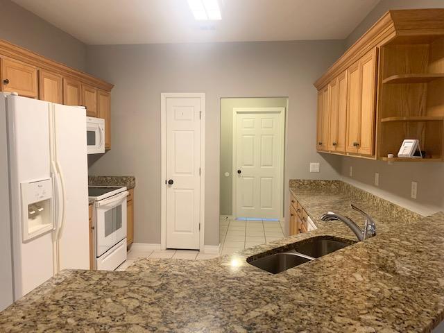 FAIRWOOD PH 3B - Residential Lease