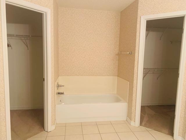 FAIRWOOD PH 3B - Residential Lease