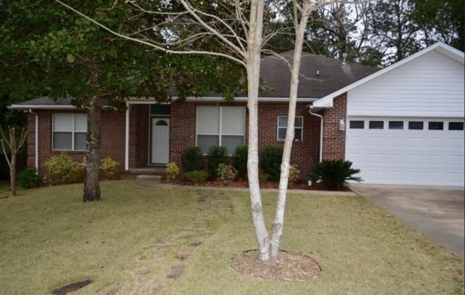 Beautiful and spacious home in a very desirable and family friendly neighborhood! Split bedroom floor plan! Cathedral ceilings, laminate wood floors, and a gas fireplace with mantel. Short drive to Eglin AFB, Duke, Hurlburt  and Our Emerald Coast waters! Conveniently close to all Shopping! Call Mallory Bodnar for showing appointments and showing instructions!