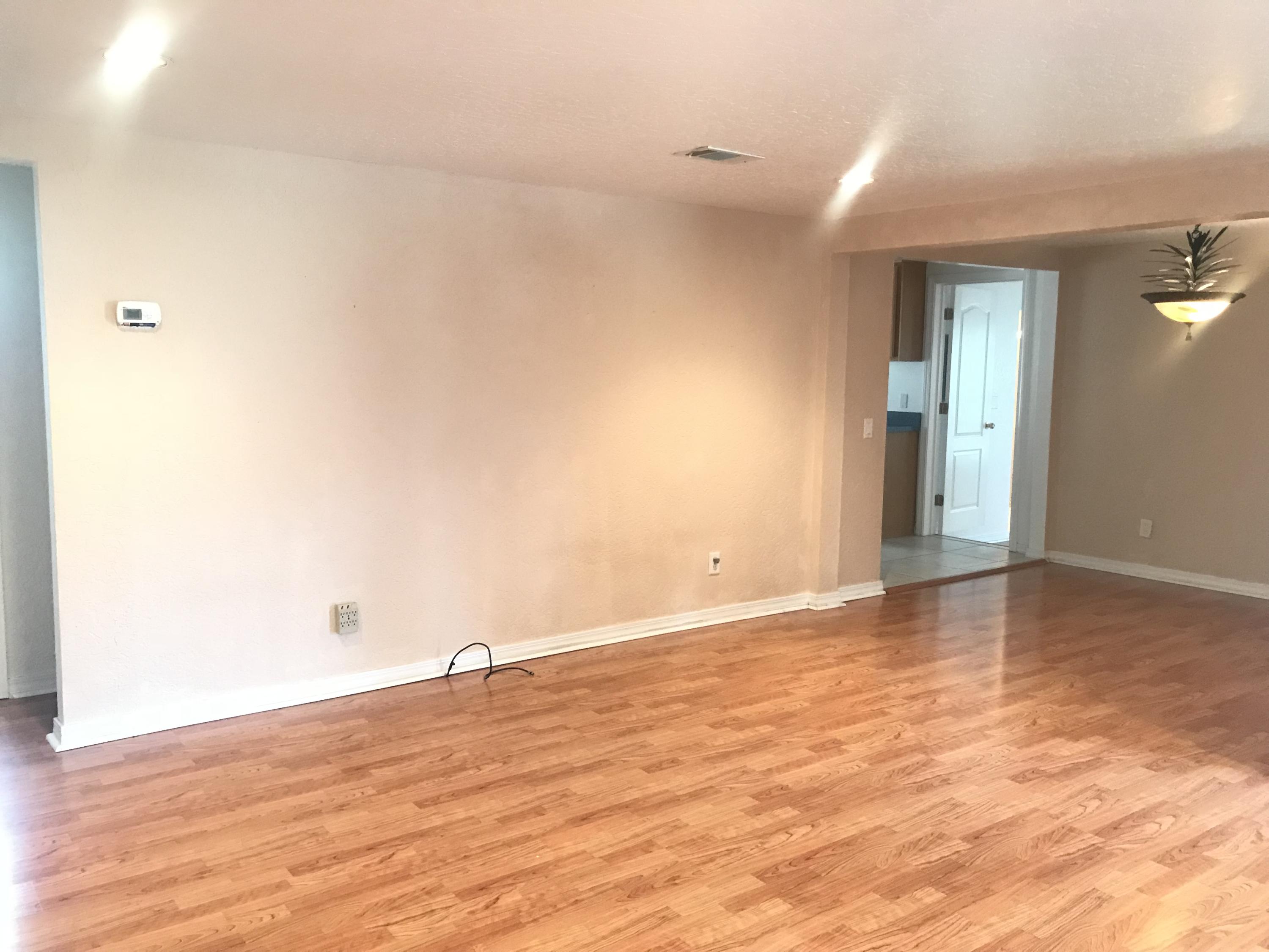 KELLYS ADDN TO DESTIN - Residential Lease