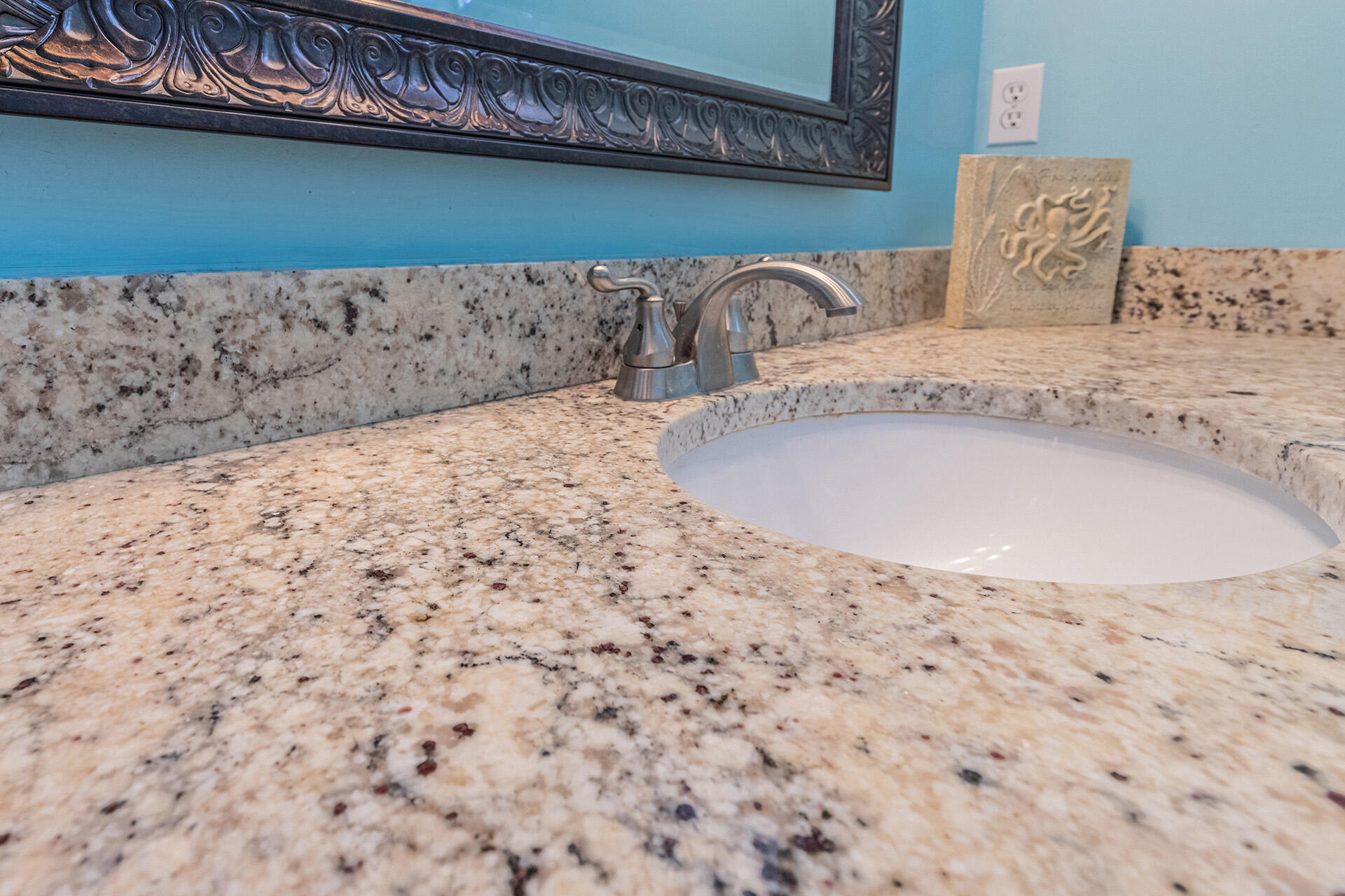 TIVOLI RIDGE - Residential