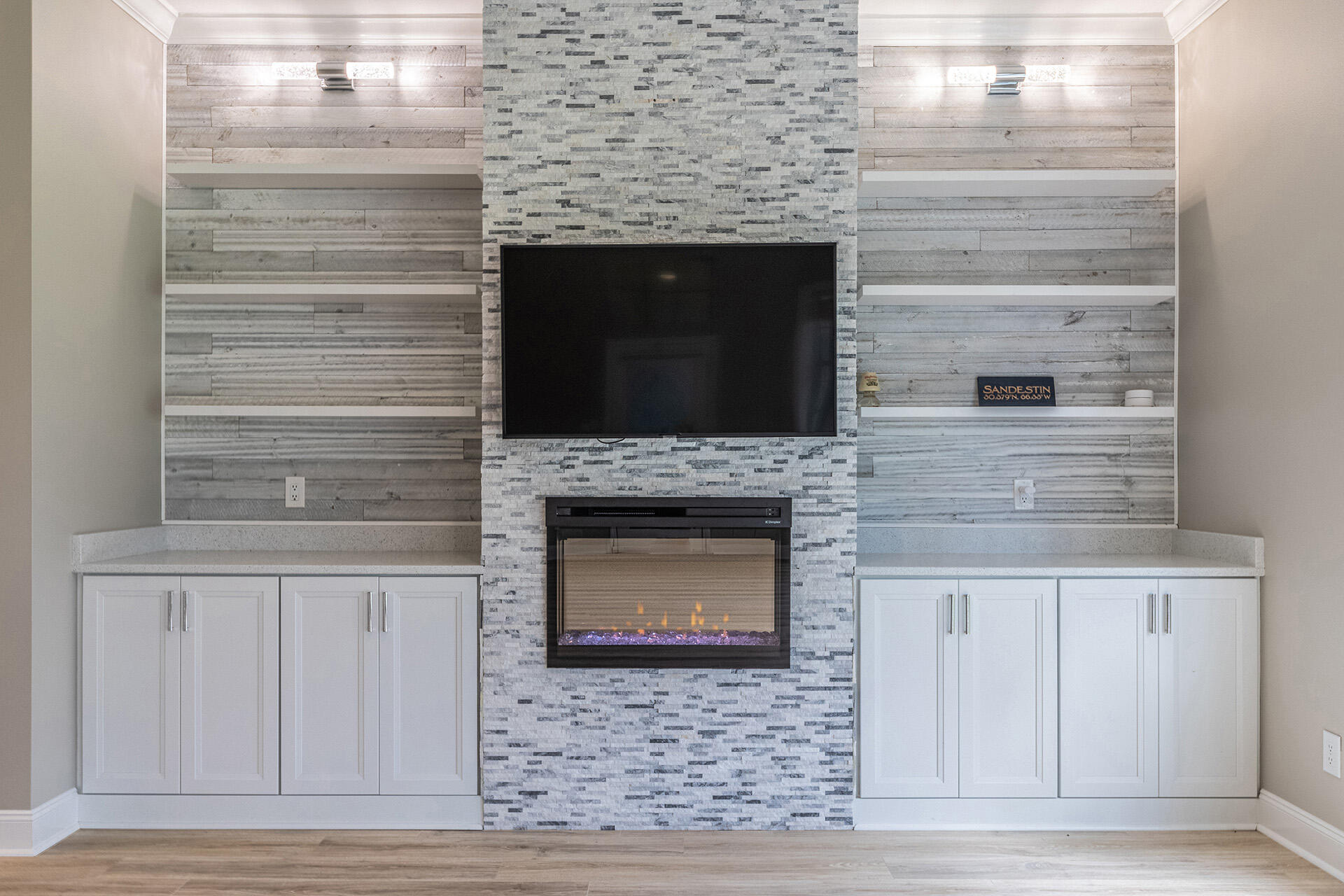 TIVOLI RIDGE - Residential