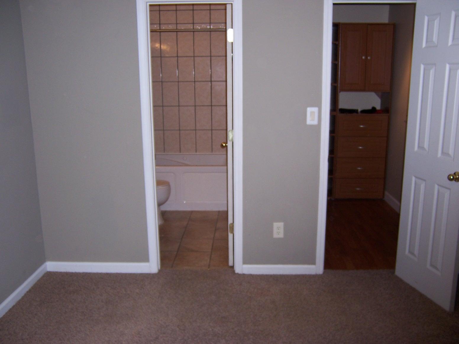 CREEKSIDE 2 - Residential Lease