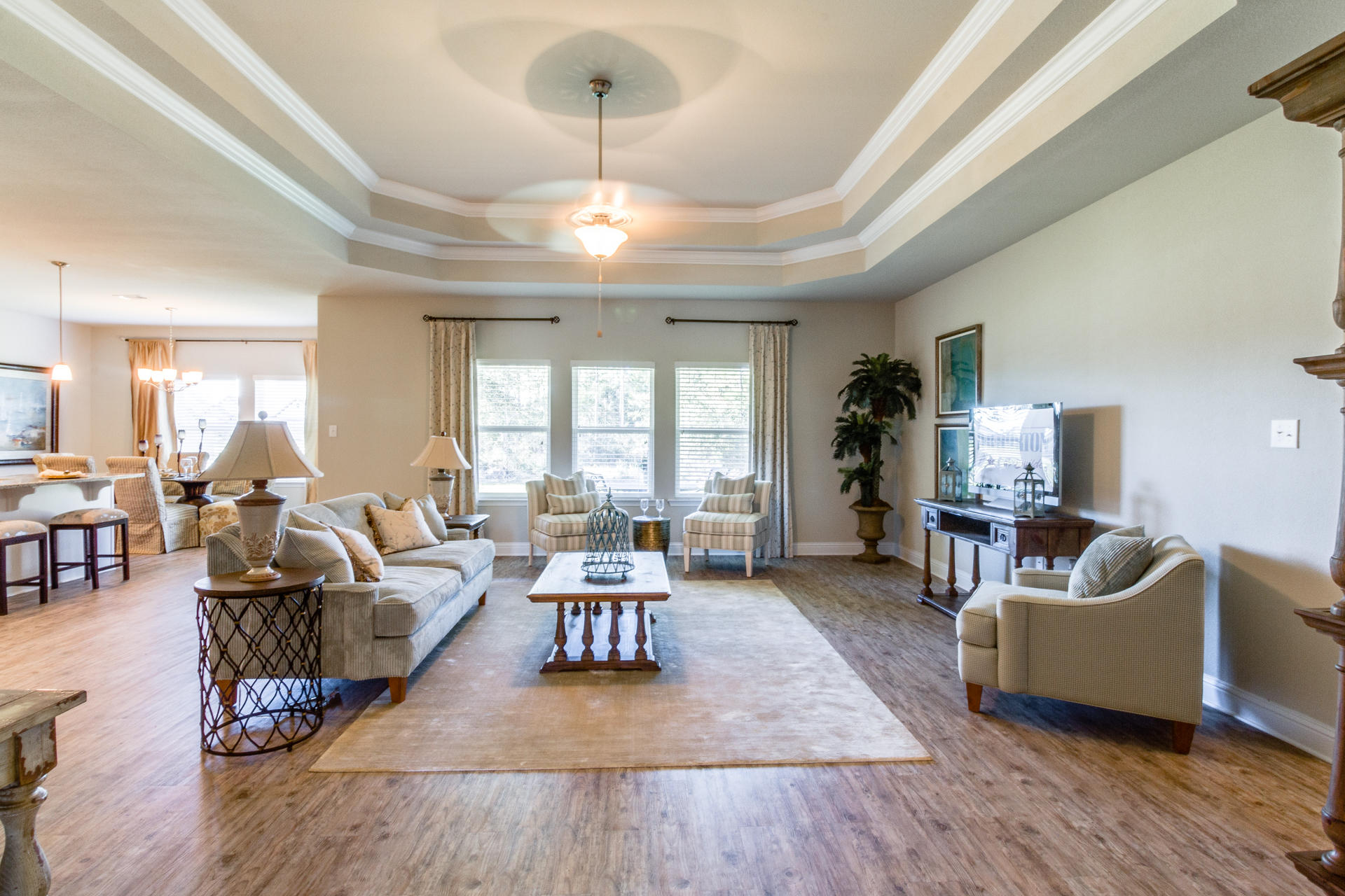 On sale- Was $ 324,370 NOW $ 299,900
Limited Time Offer- D.R. Horton will provide $10,000 towards closing cost when using builders preferred lender.
This specific home includes screened in back porch, gas fireplace and full fenced in back yard
The Victoria is a 4 Bedroom, 2 1/2 Bath
This home INCLUDES: Granite countertops in kitchen & baths, Stainless Steel Microwave, Stove, Dishwasher, Brushed Nickel Plumbing fixtures, 5ft Tile Shower in Master Bath, Crown Molding in entry, family room & master bedroom, Wood look tile flooring in all common areas of the home, Gas Stub out for grill, Gas Hot Water Heater, Gas Range , Rear Gutters, Full Irrigation, and so much more....
These homes are loaded with STANDARD features