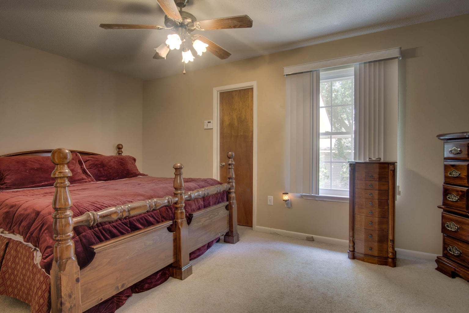 VIKING MANOR PH 1 - Residential Lease