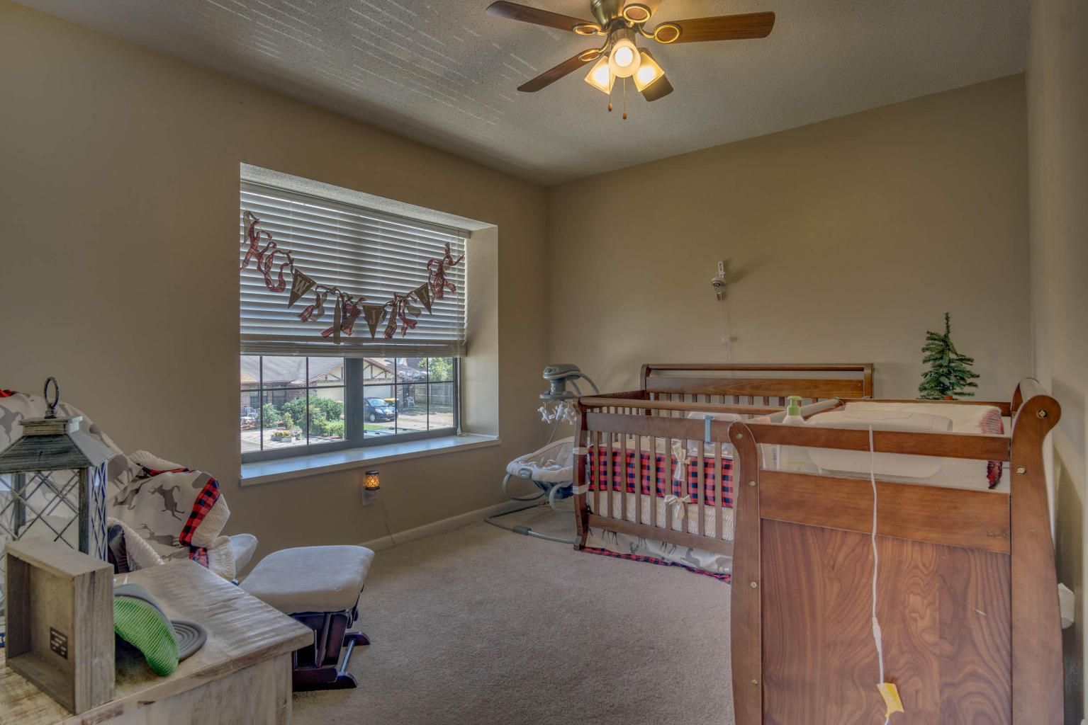VIKING MANOR PH 1 - Residential Lease