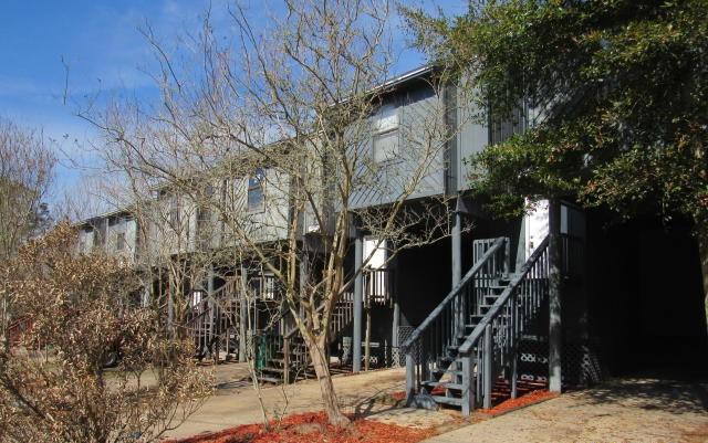 SWIFT BAYOU T/H - Residential Lease