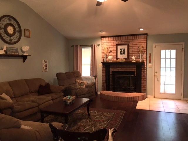 PAGE PLACE 2 - Residential Lease