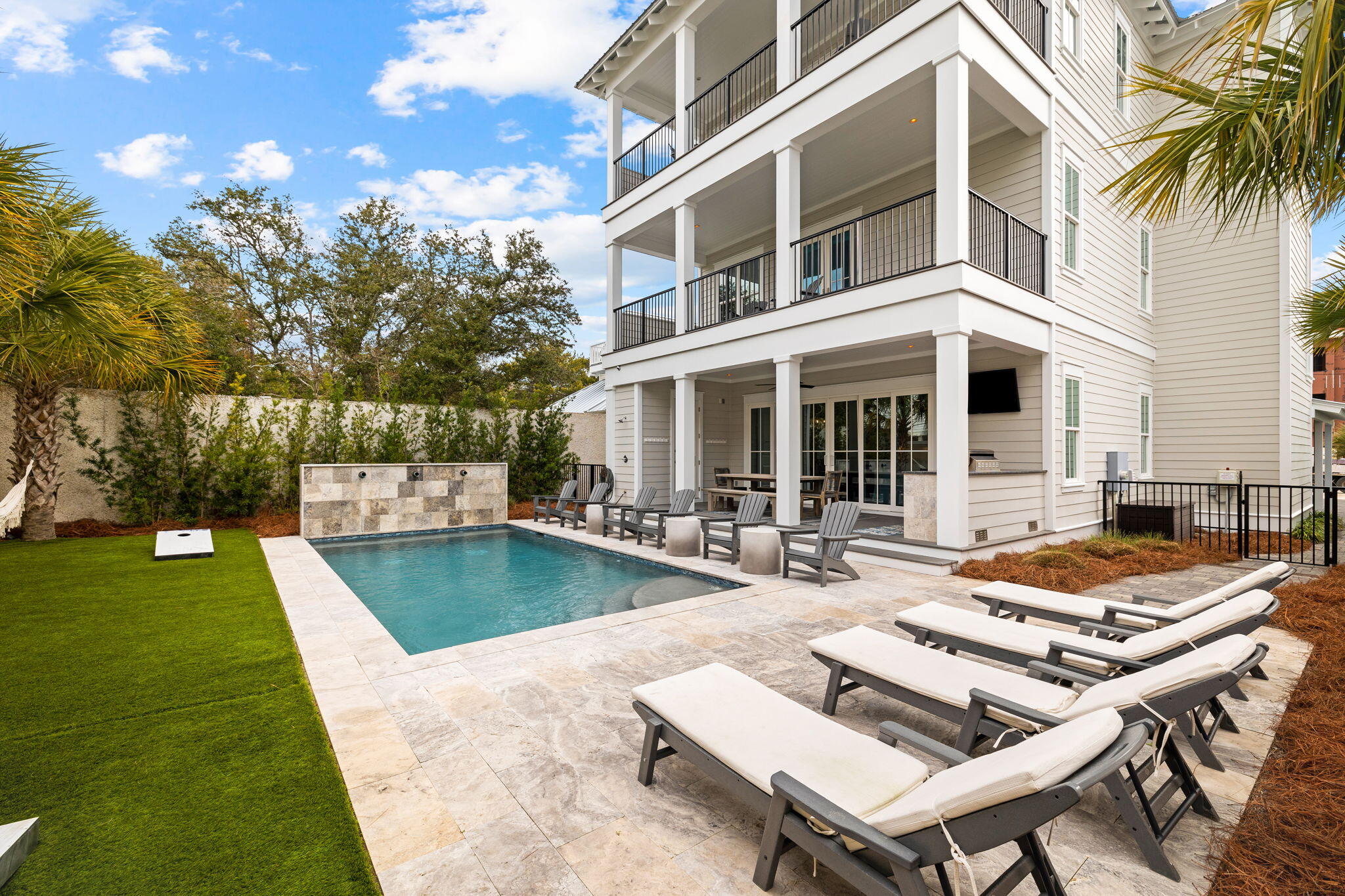 GULF SHORE MANOR - Residential
