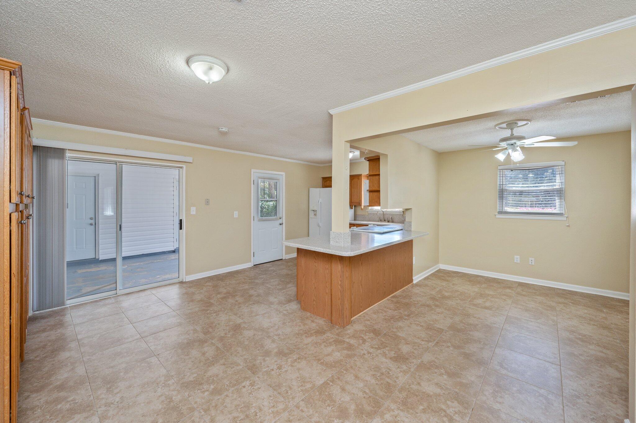 MIDPINES - Residential Lease