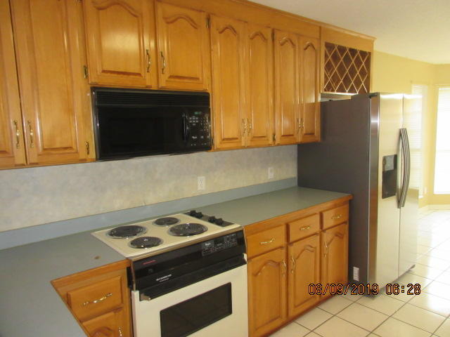 HOLLEY BY THE SEA - Residential Lease