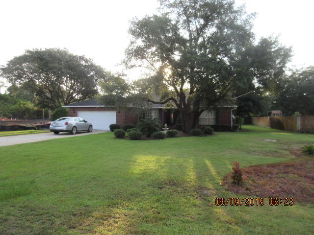 Nice home in Holley by the Sea. Quiet setting located at end of Cul de Sac. Enjoy all the amenities, swimming pool, tennis courts, exercise room, sauna-n-steam rooms, picnic area and playground. All new carpet thru out. Split bedrooms. Nice private back yard patio..Huge lot for little ones to play....May consider 1 small dog. NO CATS!!!!!