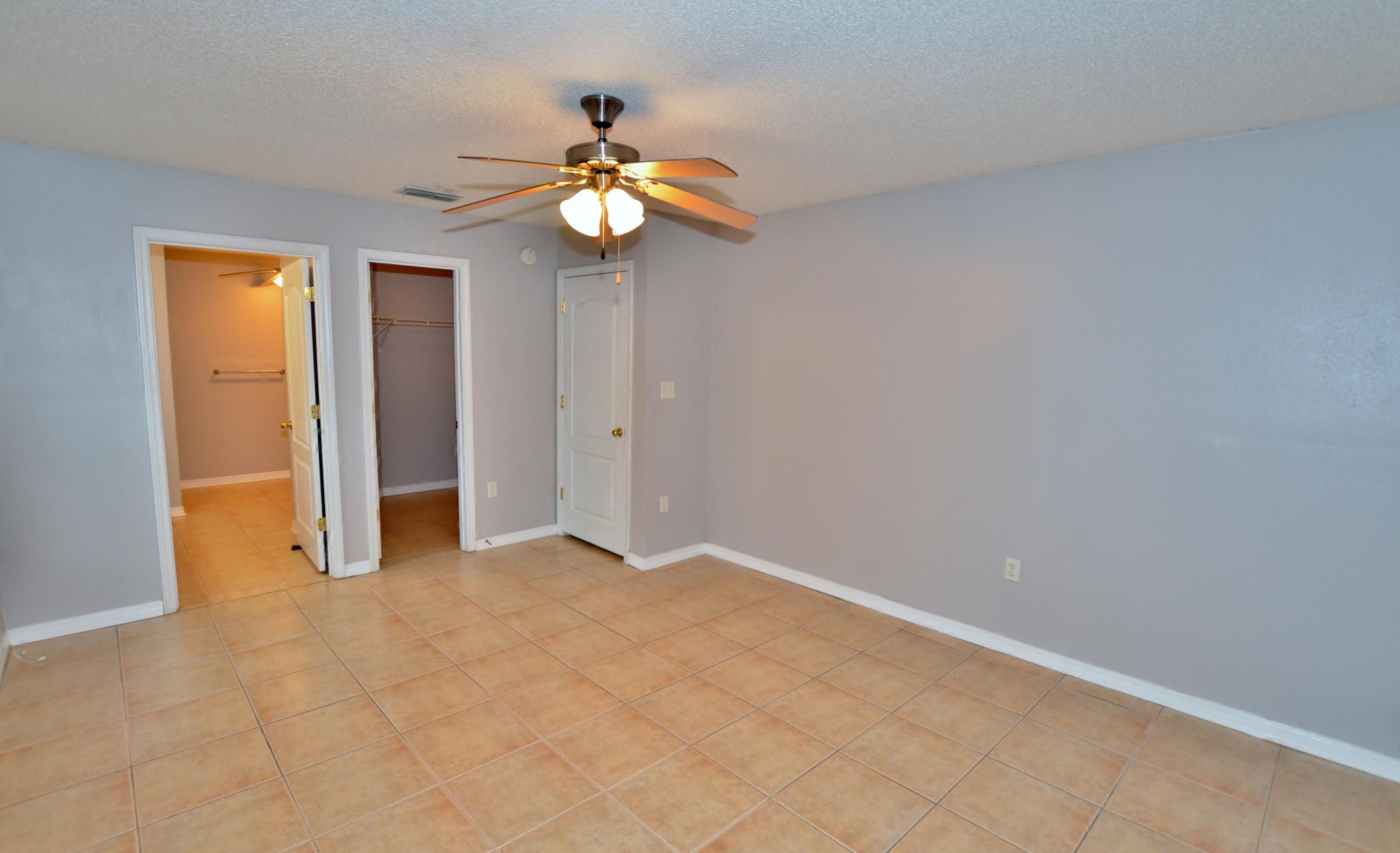 PARADISE RETREAT - Residential Lease