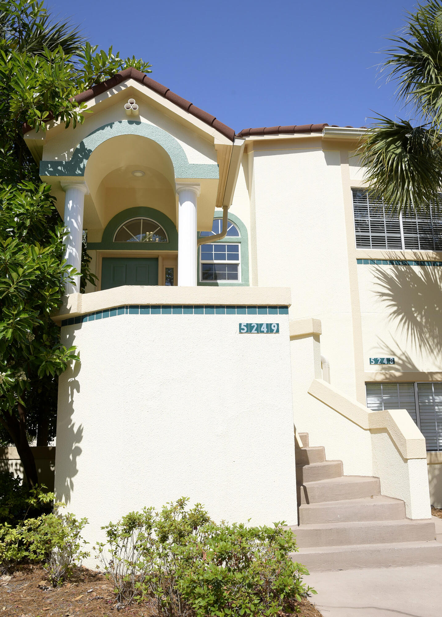 Come see this beautiful end unit overlooking one of the fairways and lakes of Sandestin Golf and Beach Resort! This premier destination will not disappoint. Imagine owning your own three bedroom three bath condo nestled between the beautiful crystal white sand beaches of the Gulf of Mexico and bustling Baytowne Wharf filled with shops, dining options and entertainment.  You and your guests will enjoy the spacious accommodations, soaring 30 ft. ceilings and serene views. In addition to the three bedrooms on the main floor, there's an upstairs loft with extra beds or space for a game room. New stainless steel appliances were installed in 2019 along with extensive remodeling in the kitchen. Other 2020 updates include new light fixtures, full interior repaint, installation of luxury vinyl tile in kitchen, bedrooms and bathrooms, new big screen TV in great room, new furniture in great room, dining area and master bedroom to include a new mattress, new fans, new decorating accessories and much more. The unit is being sold fully furnished along with a 2020 six seater electric golf car, perfect for a trip to the beach, a game of golf or riding in style to enjoy an evening at Baytowne Wharf!  This unit has enjoyed a solid rental history post- Covid and beginning February 15, 2022 there will be golf cart parking for the unit.