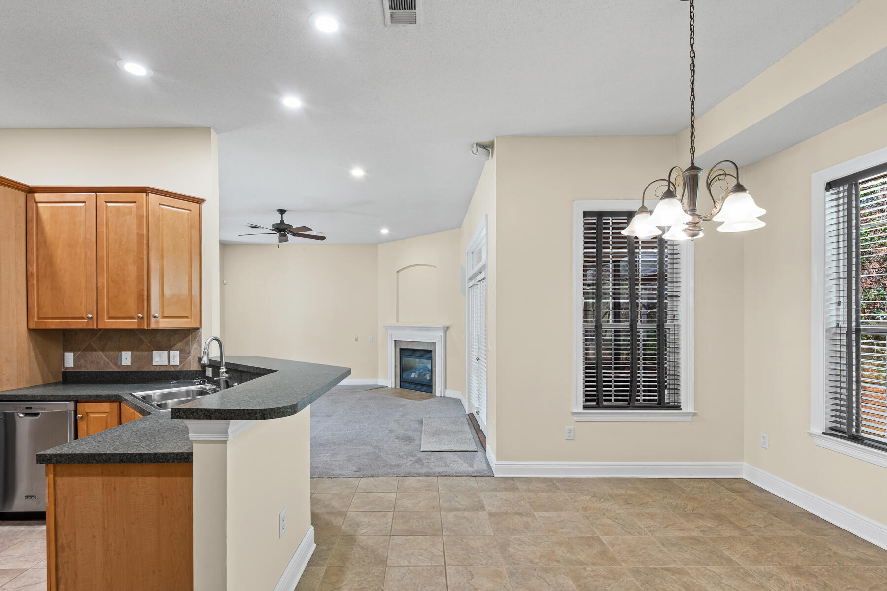 MAGNOLIA PLANTATION AT BLUEWATER BAY - Residential