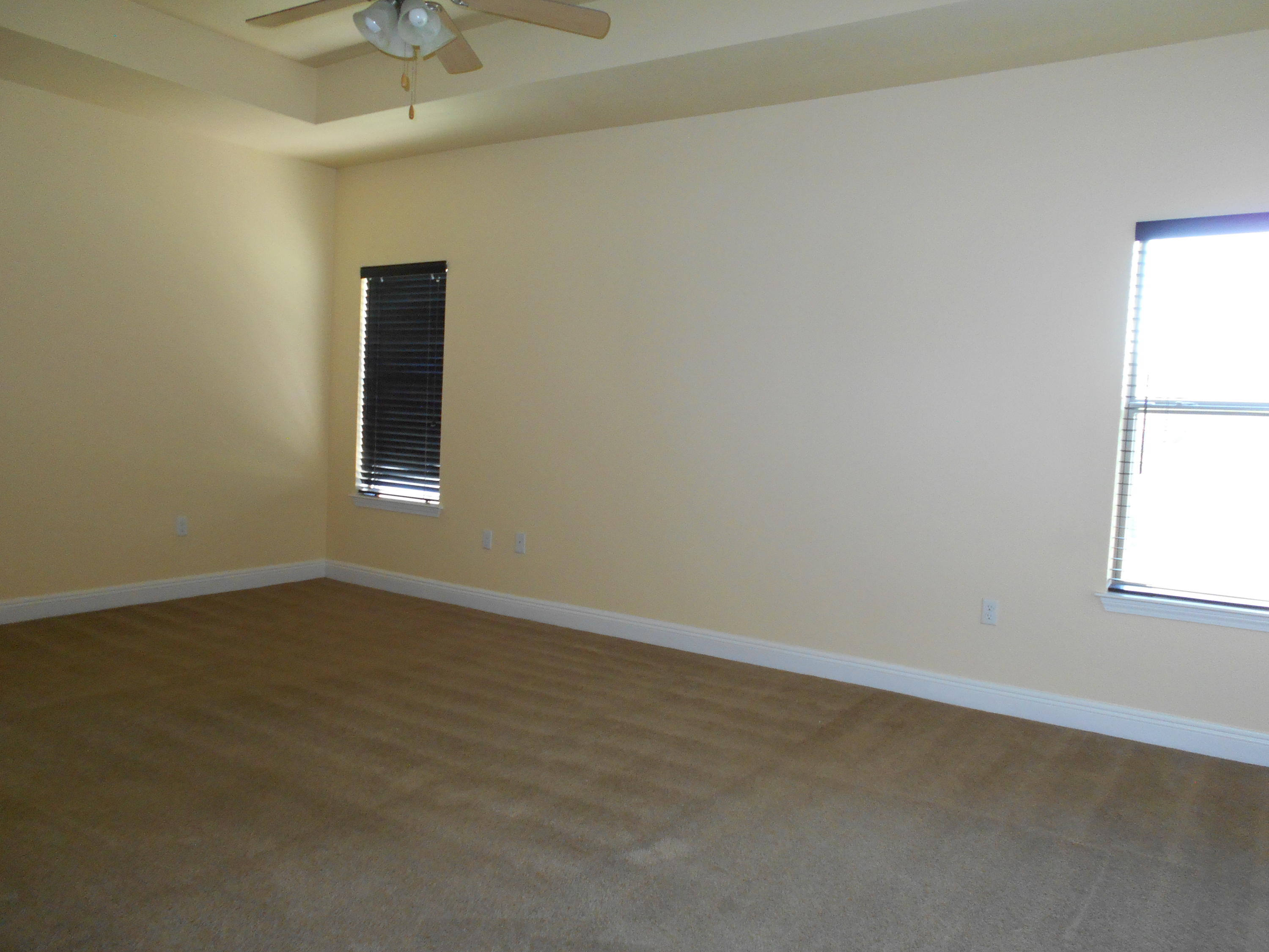 HAMMOCK BAY - Residential Lease