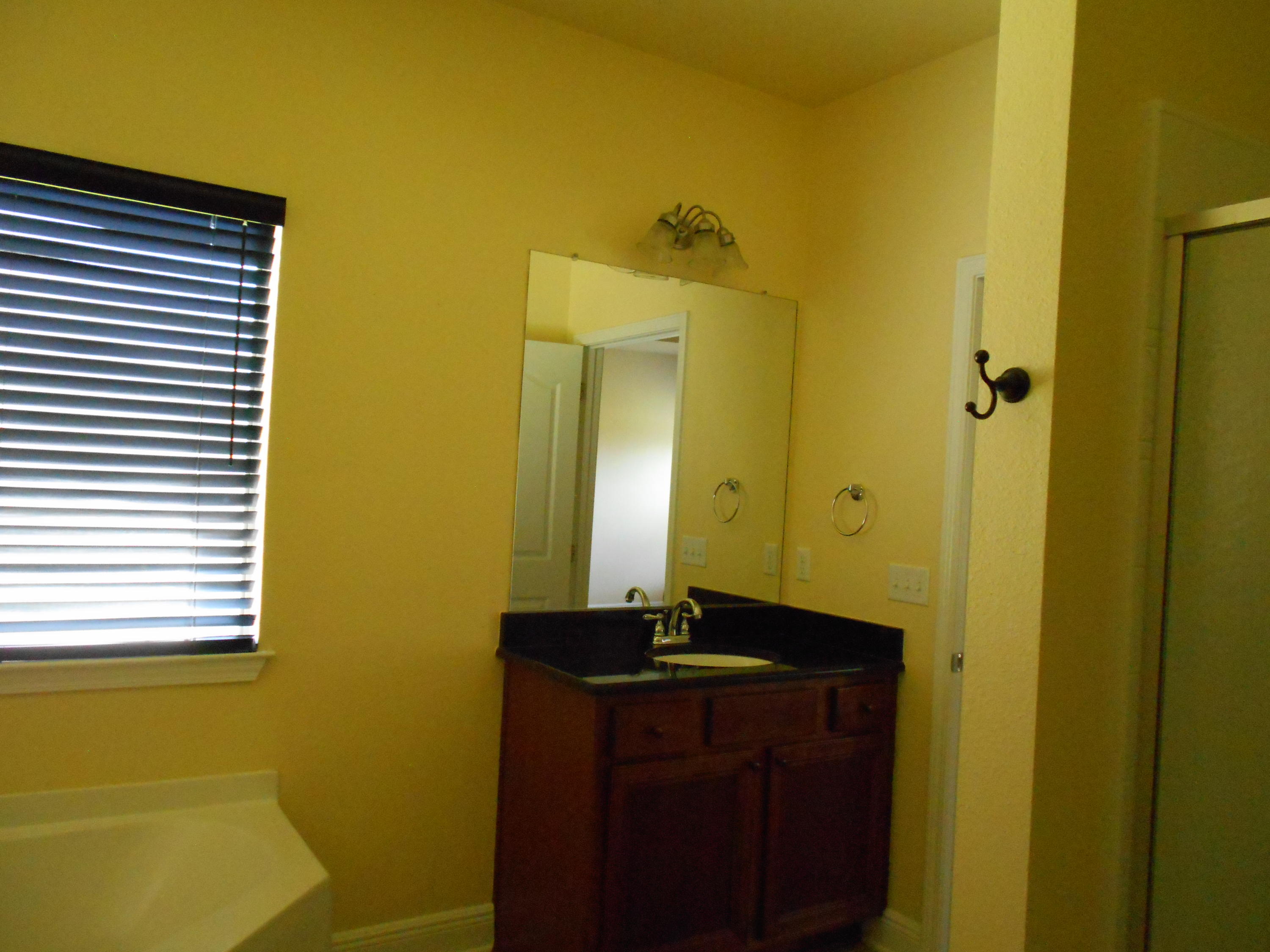 HAMMOCK BAY - Residential Lease