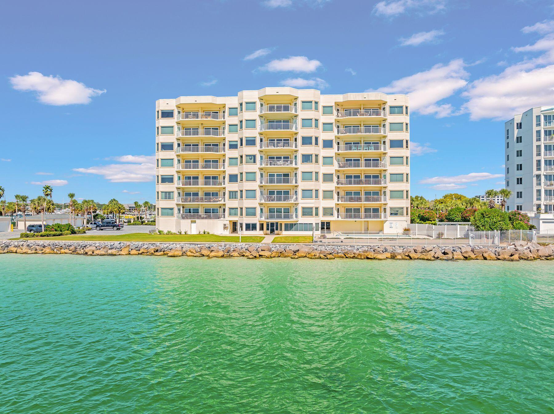 WATERVIEW TOWERS PH 2 - Residential