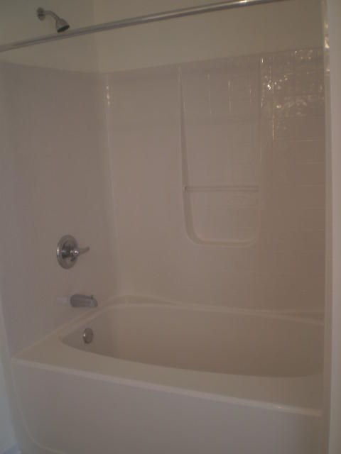 PORT DIXIE - Residential Lease