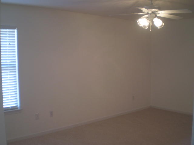 PORT DIXIE - Residential Lease