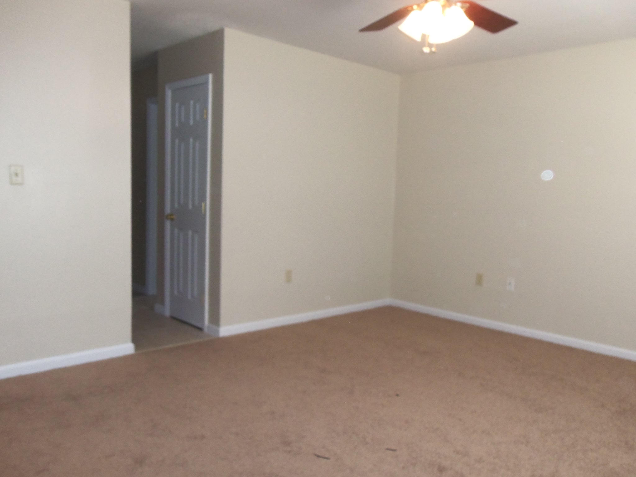 MARY ESTHER MANOR - Residential Lease