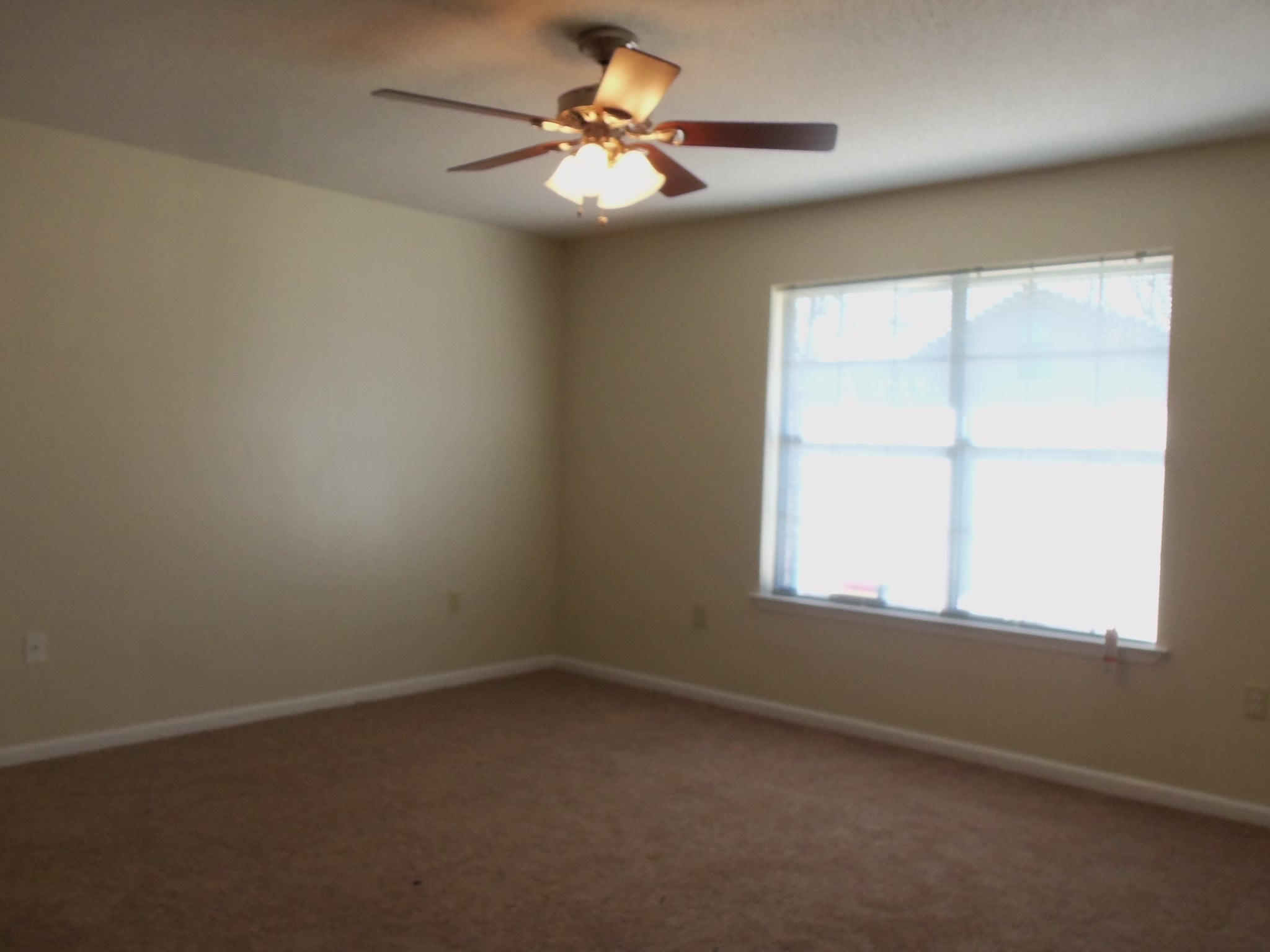 MARY ESTHER MANOR - Residential Lease